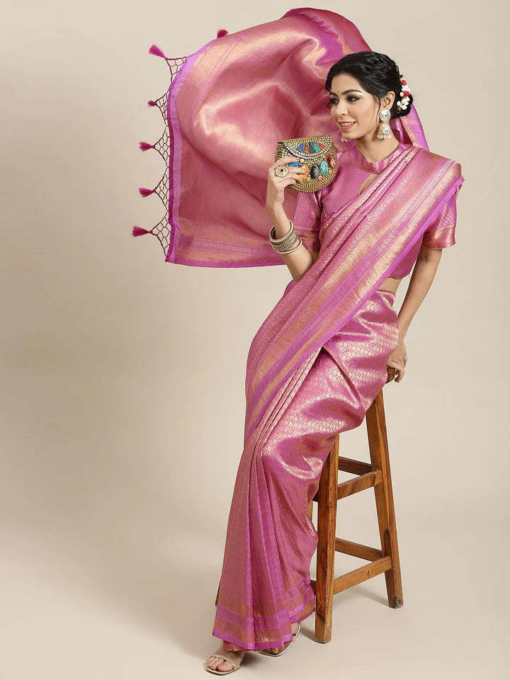 Tips to Look Stylish in a Saree